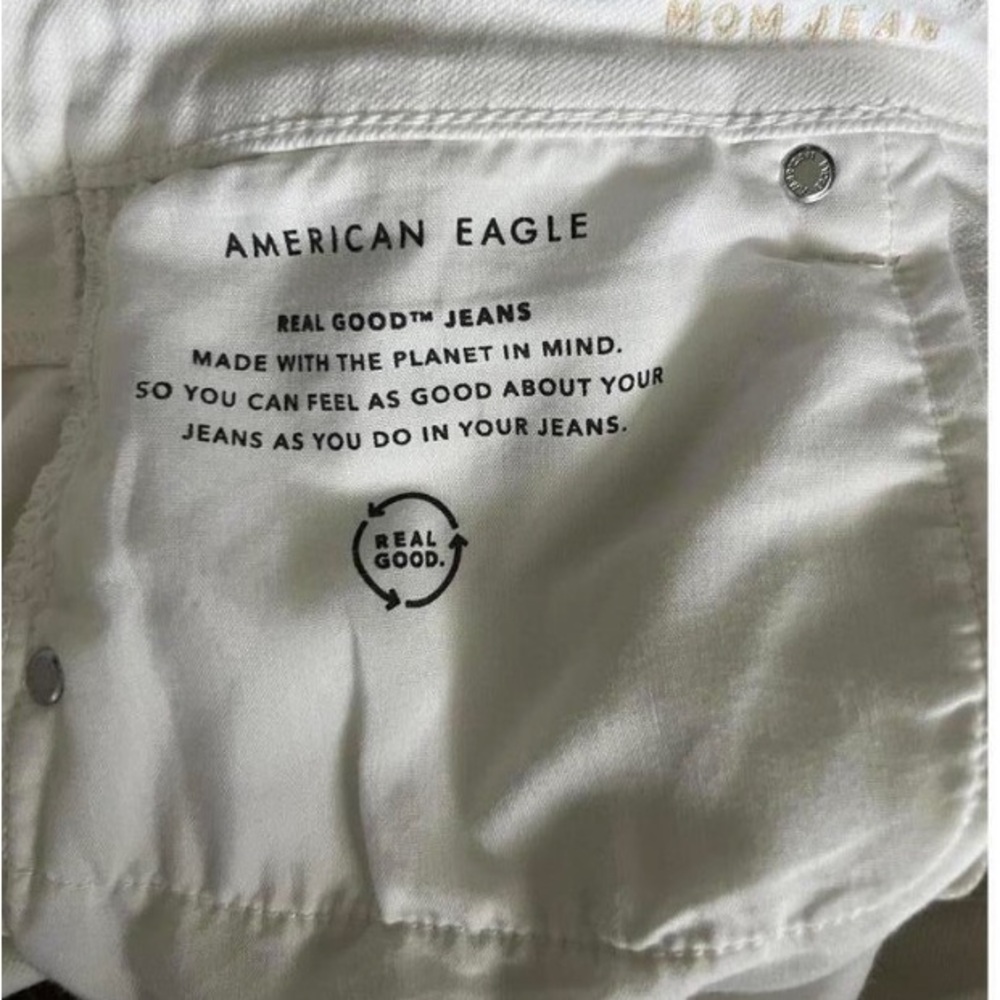 American Eagle Outfitters Women's High Rise mom Jeans 20 - Picture 6 of 6